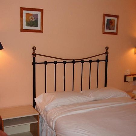 The Four Alls Inn Market Drayton Rom bilde